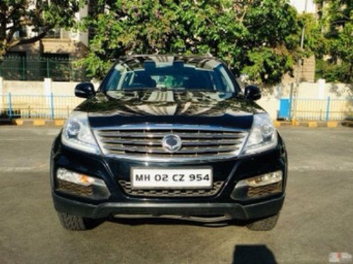 Used Mahindra Ssangyong Rexton RX7 AT car at low price