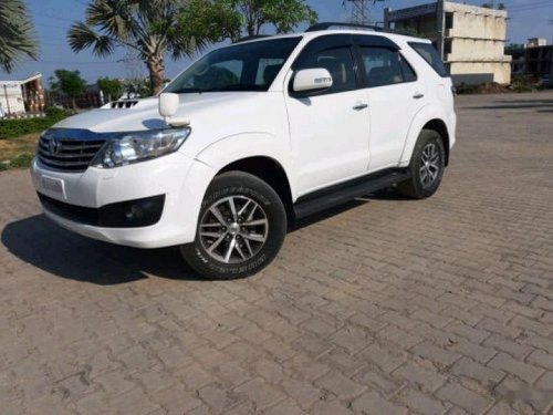 Toyota Fortuner 4x2 AT 2013 for sale