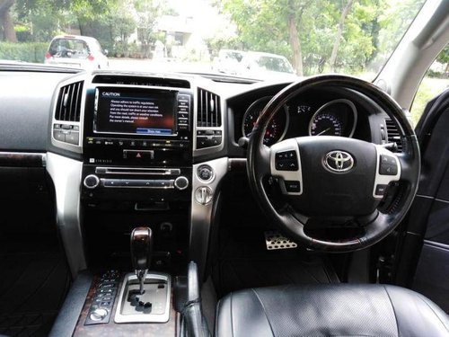 Used Toyota Land Cruiser VX AT car at low price