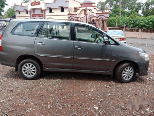 Used Toyota Innova 2.0 V, 2012, Diesel MT for sale 