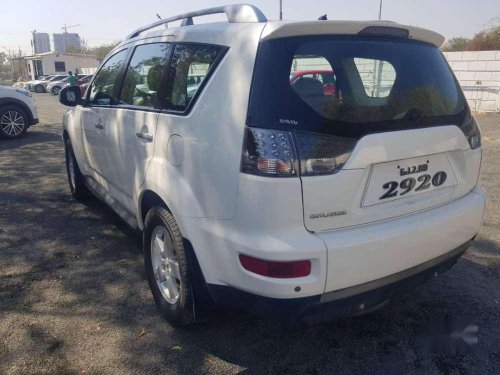 Used Mitsubishi Outlander car 2.4 AT at low price