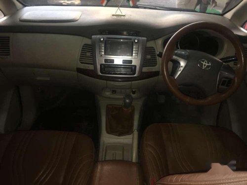 Toyota Innova 2.5 VX BS IV 8 STR, 2014, Diesel MT for sale 