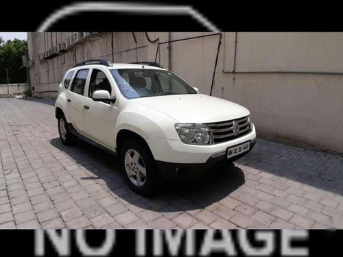 Used Renault Duster car MT at low price