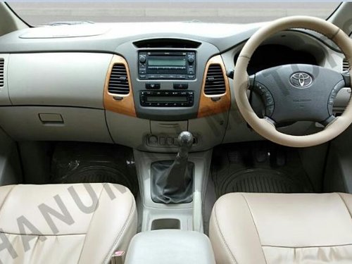 2011 Toyota Innova 2.5 V 7 Seater Diesel MT for sale in New Delhi