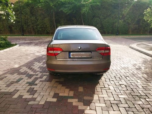 2014 Skoda Superb Elegance 1.8TSI Petrol AT for sale in New Delhi