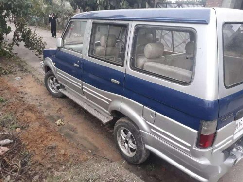 2000 Toyota Qualis MT for sale at low price