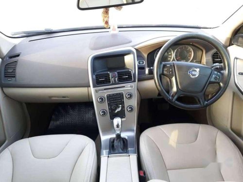 Volvo V40 D3 Kinetic, 2014, Diesel AT for sale 