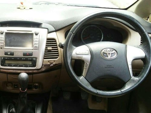 Toyota Innova 2015 MT for sale 