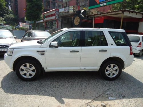 Used Land Rover Freelander 2 TD4 SE AT car at low price