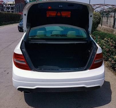 Used Mercedes Benz C-Class 220 CDI AT car at low price
