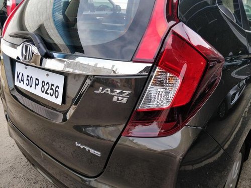 Used Honda Jazz  1.2 V AT i VTEC car at low price