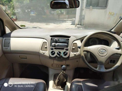 Toyota Innova 2.5 G4 8 STR, 2006, Diesel MT for sale 