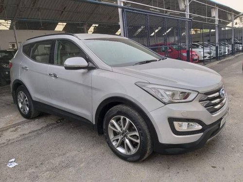 Hyundai Santa Fe 2WD MT 2014 for sale