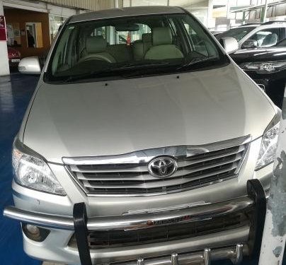 Used Toyota Innova MT 2004-2011 car at low price