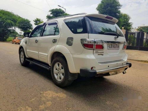 2011 Toyota Fortuner 4x4 AT for sale 