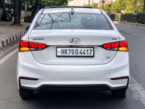 Hyundai Verna 2018 MT for sale 