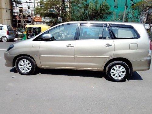 Used 2011 Toyota Innova 2.5 V Diesel MT  low price