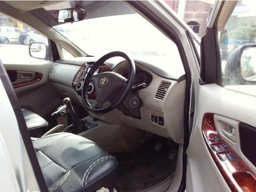 2010 Toyota Innova 2.5 G4 Diesel MT for sale in New Delhi