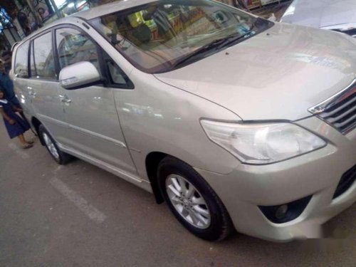 Used Toyota Innova car MT at low price
