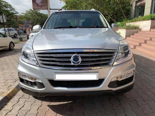 Used Mahindra Ssangyong Rexton RX7 AT car at low price