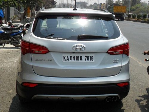 Used Hyundai Santa Fe  4WD AT car at low price