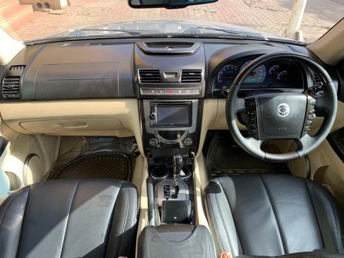 Used Mahindra Ssangyong Rexton RX7 AT car at low price