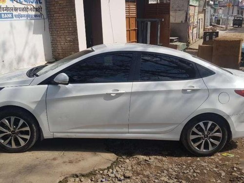 Used Hyundai Verna car 1.4 CRDI MT at low price