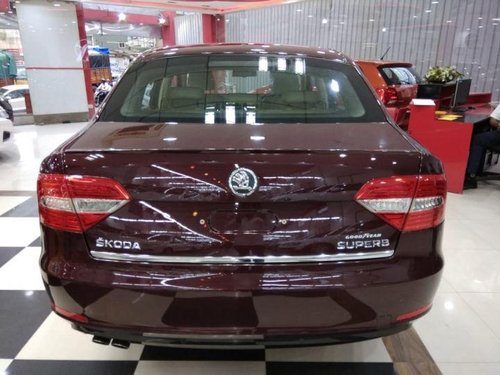 Used 2014 Skoda Superb Elegance 1.8 TSI AT for sale