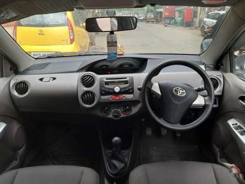 Toyota Etios Liva V MT 2012 for sale