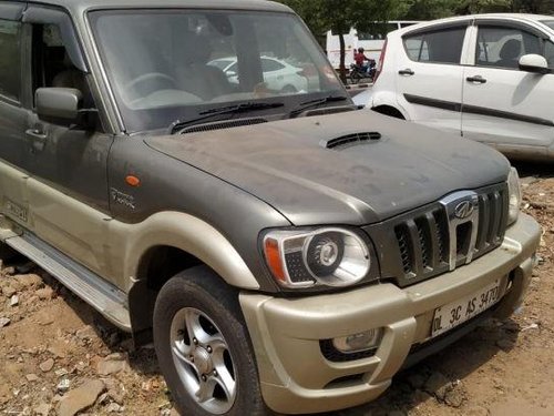 Used Mahindra Scorpio S8 8 Seater MT 2010 for sale