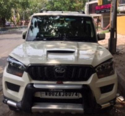 2016 Mahindra Scorpio S4 9 Seater MT for sale at low price