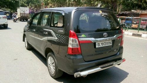 2015 Toyota Innova Diesel MT for sale in New Delhi