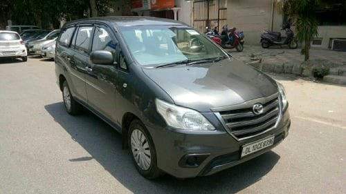 2015 Toyota Innova Diesel MT for sale in New Delhi