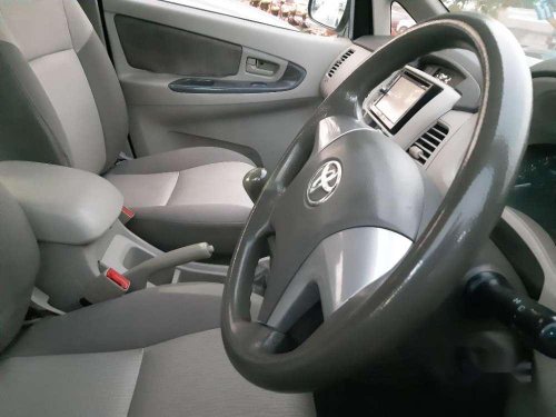 Toyota Innova 2012 MT for sale 