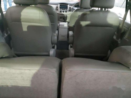 Toyota Innova 2012 MT for sale 