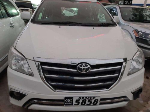 Toyota Innova 2012 MT for sale 