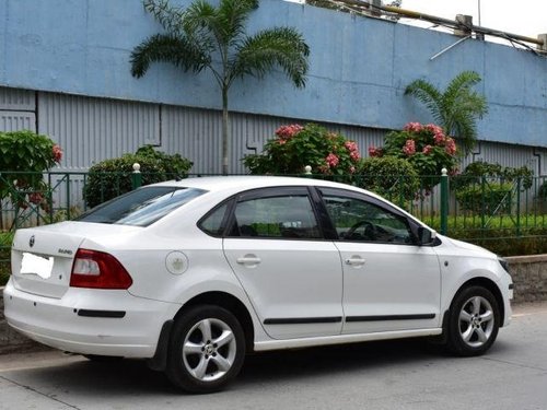 Used Skoda Rapid 1.6 MPI Ambition MT car at low price