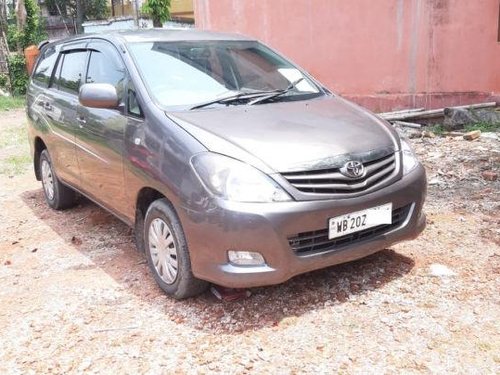 Used Toyota Innova  2.5 GX 8 STR MT car at low price