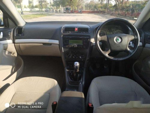 Used Skoda Laura car MT at low price