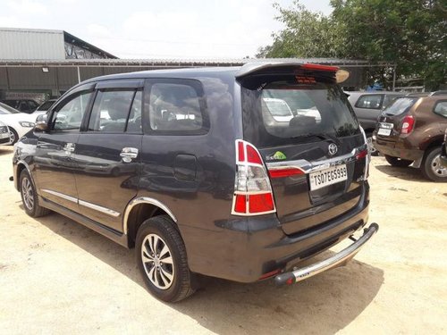 Toyota Innova 2.5 V Diesel 7-seater MT for sale