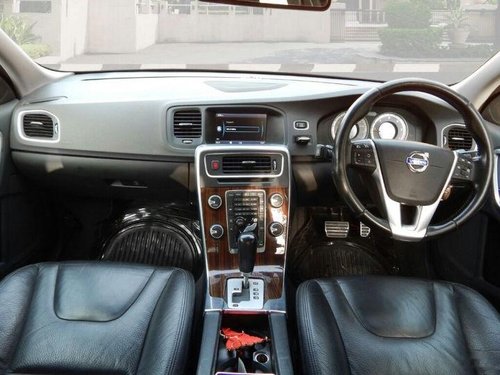 Used Volvo S60 AT car at low price