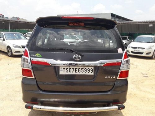 Toyota Innova 2.5 V Diesel 7-seater MT for sale