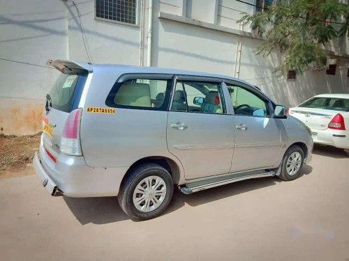 Used Toyota Innova car MT at low price