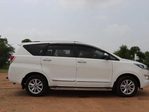 Used Toyota Innova Crysta 2.8 GX AT car at low price