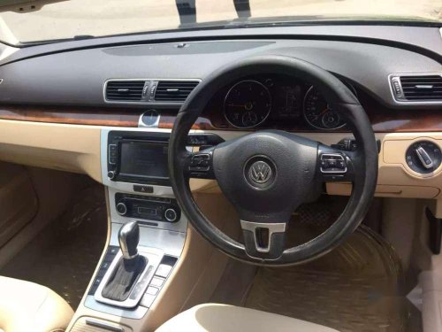 Used Volkswagen Passat car MT at low price