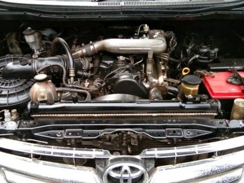 Toyota Innova MT 2004-2011 2005 for sale