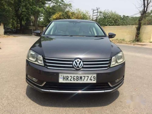 Used Volkswagen Passat car MT at low price