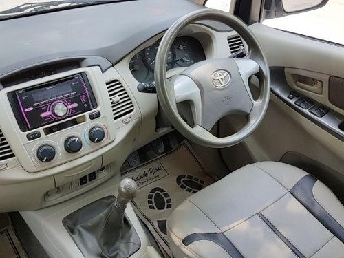 Used Toyota Innova MT car at low price