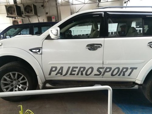 Used Mitsubishi Pajero Sport MT car at low price