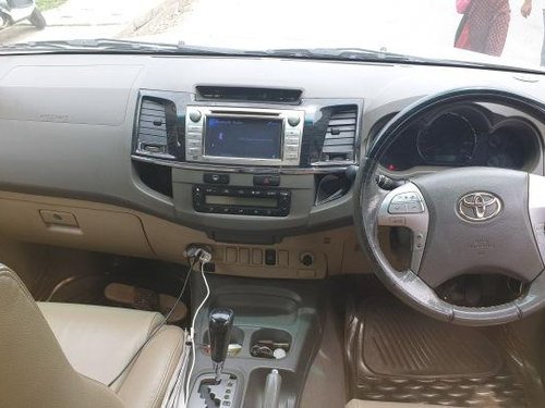 Used Toyota Fortuner 4x2 AT car at low price